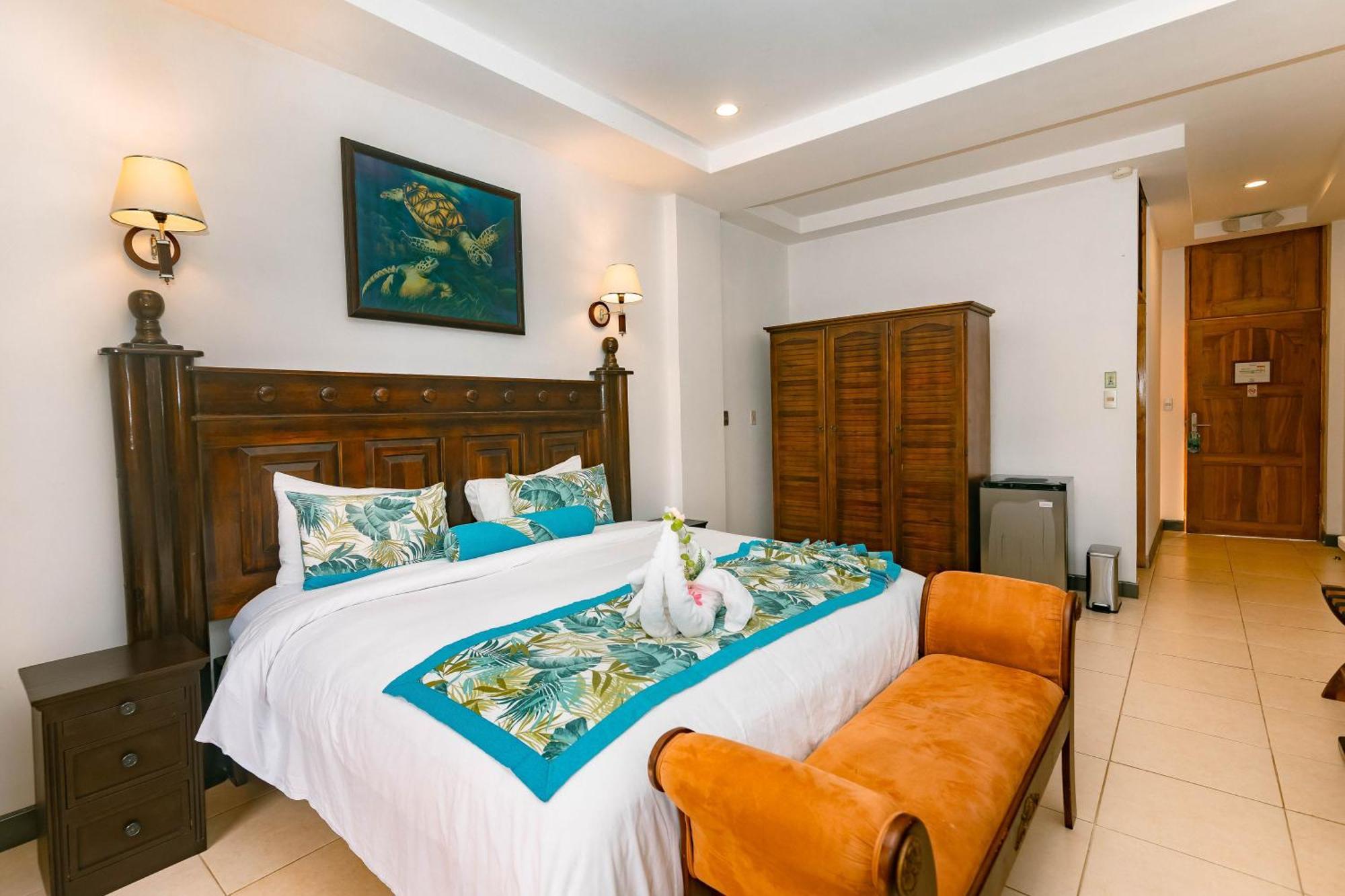Hotel San Bada Resort & Spa Manuel Antonio Buitenkant foto