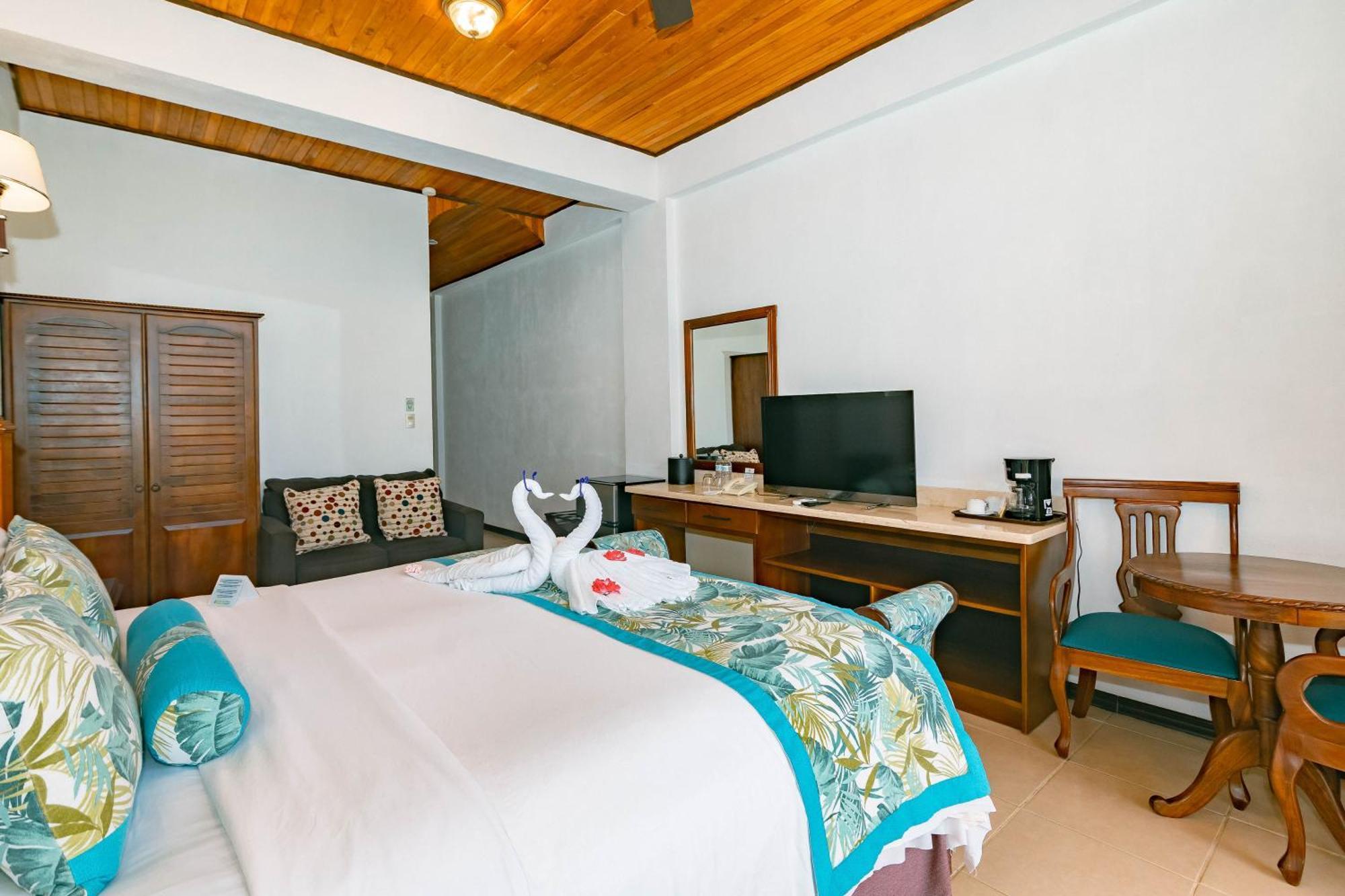 Hotel San Bada Resort & Spa Manuel Antonio Buitenkant foto